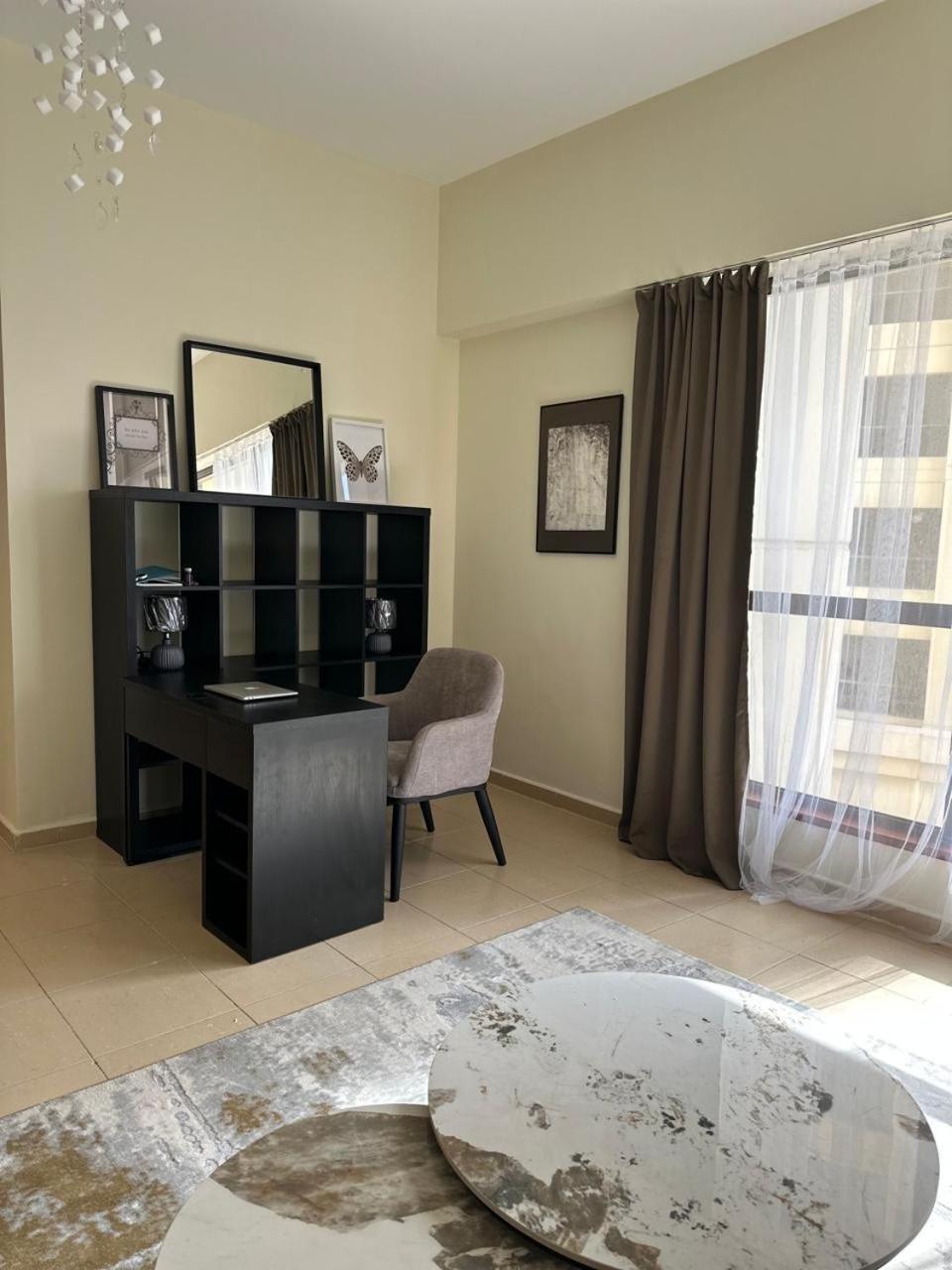 Ora Place Dubai 호스텔 외부 사진